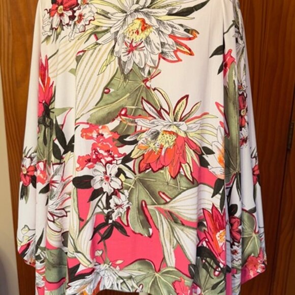 Chico's XL Poncho Top Pink Multicolor Worn Once Excellent Condition - Picture 2 of 6